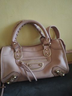 (Kategori: ) berada di . Dikirim oleh milka.glm85 (ID iklan 1380566965, Gambar 1). Deskripsi: .