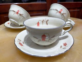 (Kategori: ) berada di . Dikirim oleh loak.antique (ID iklan 1380512537, Gambar 1). Deskripsi: .