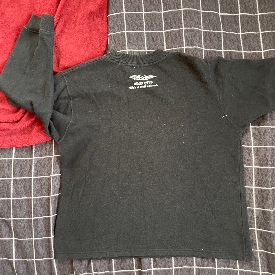 The Vintage Flight Crew Black Sweatshirt (Category: Coats, Jackets and Outerwear) located in Bacoor. Submitted by adagioo (Listing ID 1380514984, Image 2). Description: CLOSET CLEANOUT 🧹 Item Measurement/Size: fits small frames Condition: lightly used Available When Worn: ✔️ ✅ Price negotiable when MORE THAN 1 WILL BE PURCHASED MOP: Gcash/ Maya/ BDO/ SeaBank No COD (I’m an honest seller and buyer; check reviews for proof of transactions) Shippin