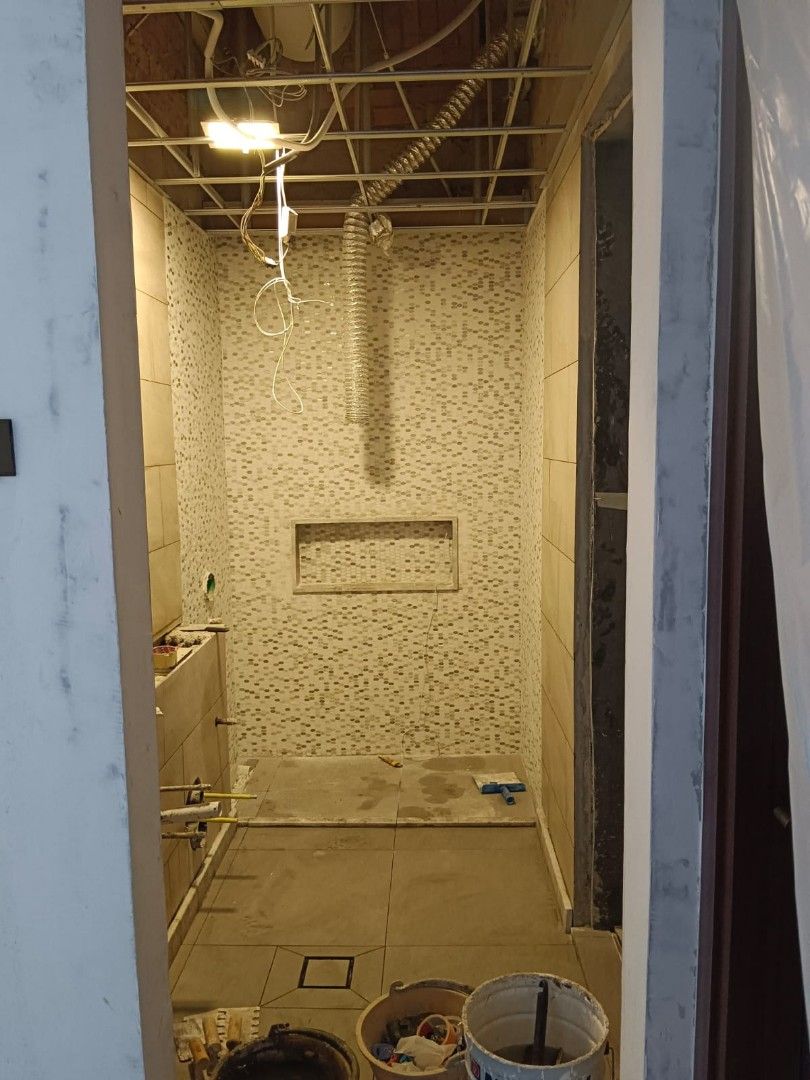 Toilets and kitchen renovations63109200437762116