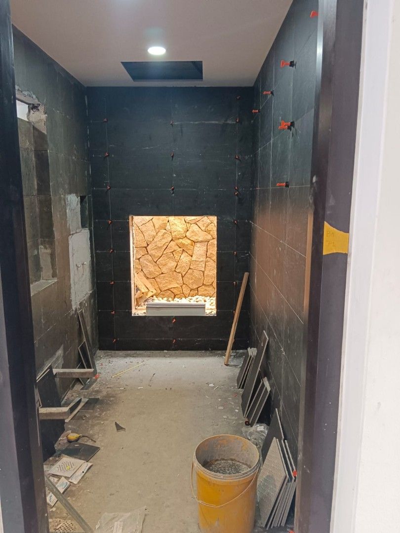 Toilets and kitchen renovations63109200437762112