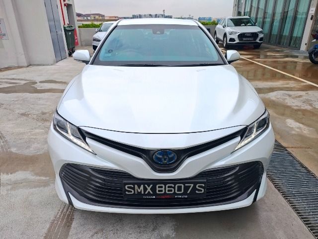 Toyota Camry Hybrid 2.5 Ascent (A) (Category: Used Cars) located in Singapore. Submitted by gdcarz (Listing ID 1380564087, Image 1). Description: Pristine condition! Full loan available, Low Fuel Consumption, Spacious Interior, Call For Viewing Now!.