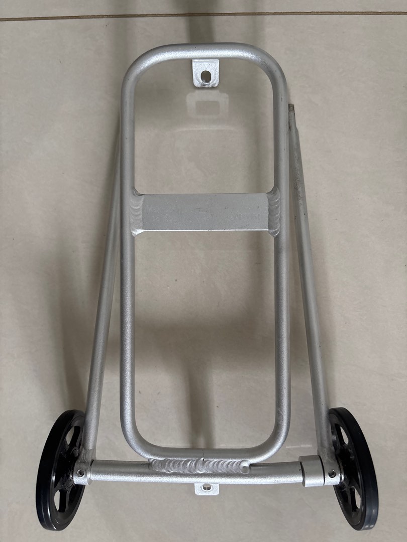 Tri fold H&H rack, Sports Equipment, Bicycles & Parts, Parts ...