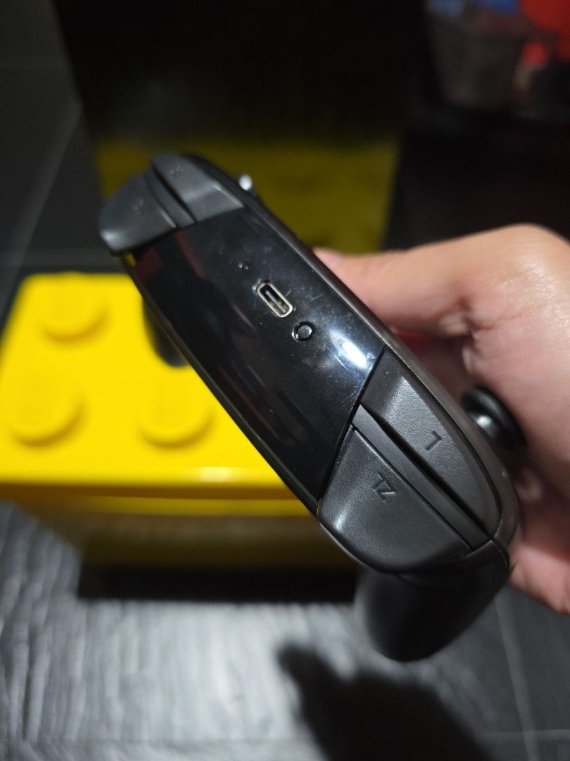 Used Nintendo Switch Pro Controller HAC-01363108480435714114