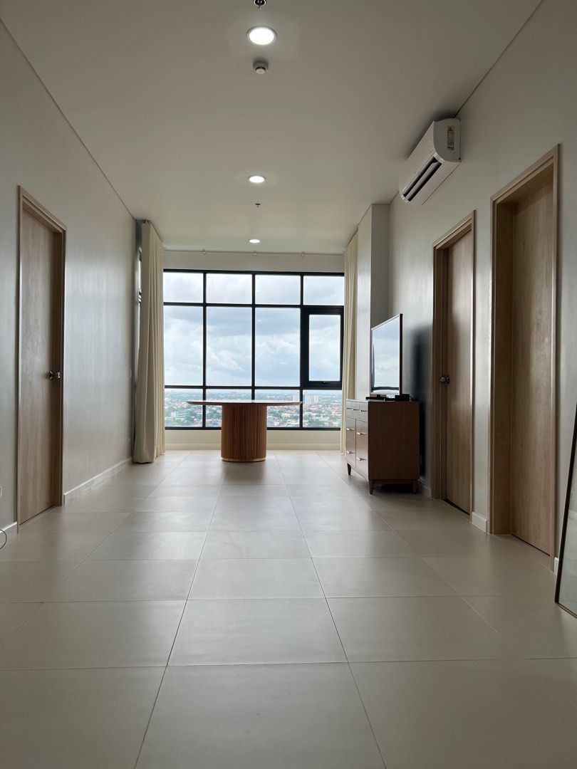 VIENTO CERCA 2BR EXECUTIVE FLOOR W/ PARKING (Category: Apartments & Condos) located in Las Pinas. Submitted by bznic (Listing ID 1380522773, Image 2). Description: VIENTO CERCA 2BR EXECUTIVE FLOOR (19TH) TOWER 2 WITH PARKING FOR SALE •83 sqm 2 bedroom unit with balcony and utility/maid’s room •1 parking slot (B1 just behind the elevator) •AC installed (1 Split Type, 2 Window Type all LG) •Total blackout curtains installed (The Drapery Studio) •Ra