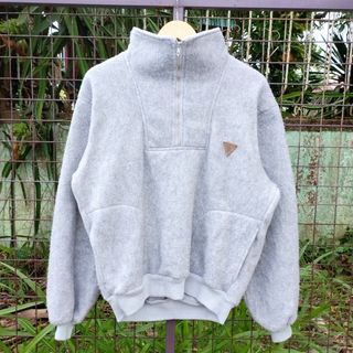 (Category: ) located in . Submitted by ecto.thrifted (Listing ID 1380561513, Image 1). Description: .