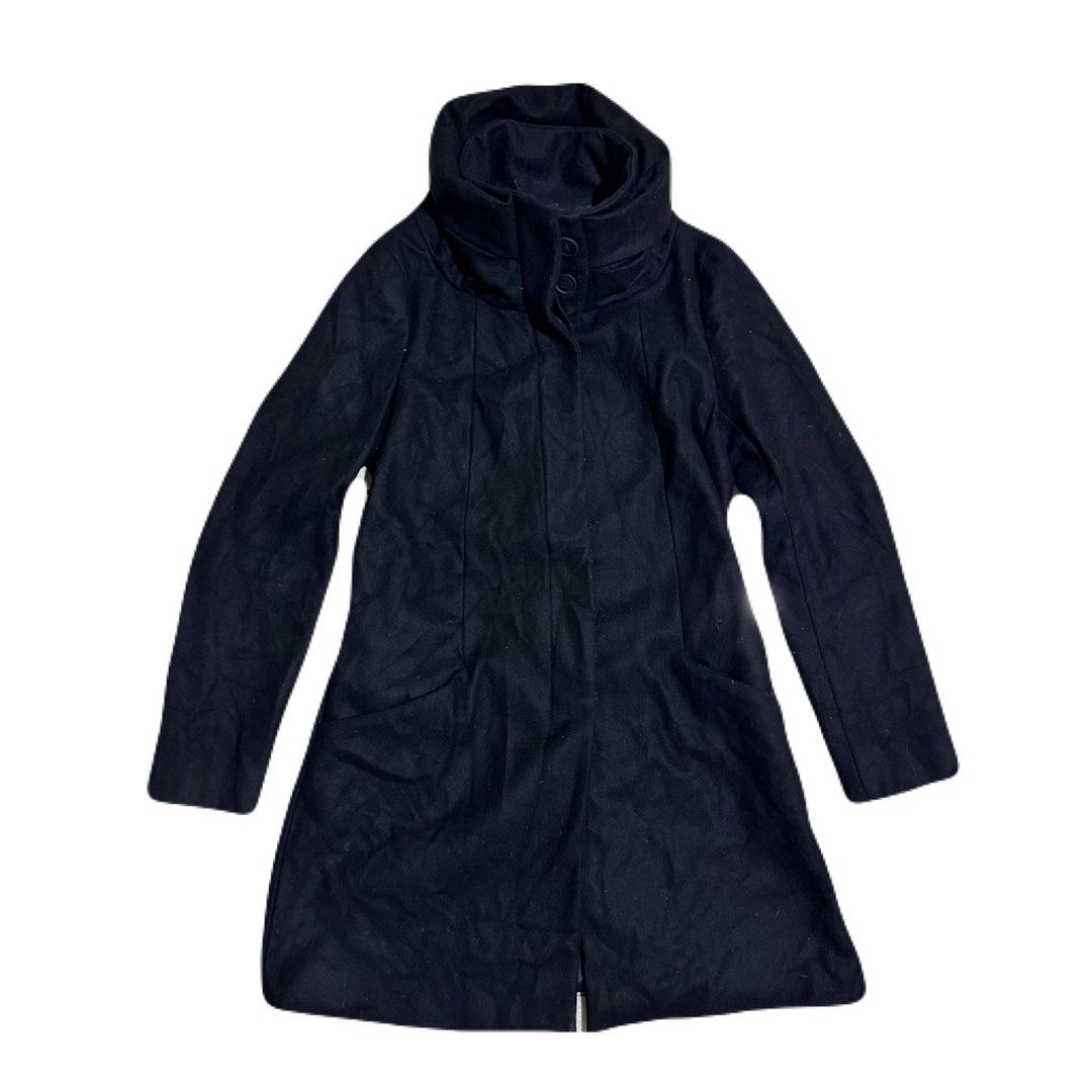 Zara Basic Coat / trench coat for women (Category: Coats, Jackets and Outerwear) located in Cavite. Submitted by leanmayp_404 (Listing ID 1380596477, Image 3). Description: Size medium Good condition No issue need wash lng po.