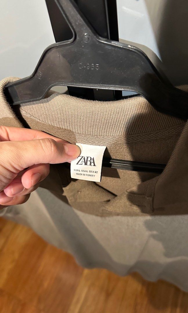 Zara Brown Vest (Category: Vests) located in Quezon City. Submitted by donbcro (Listing ID 1380643330, Image 3). Description: .