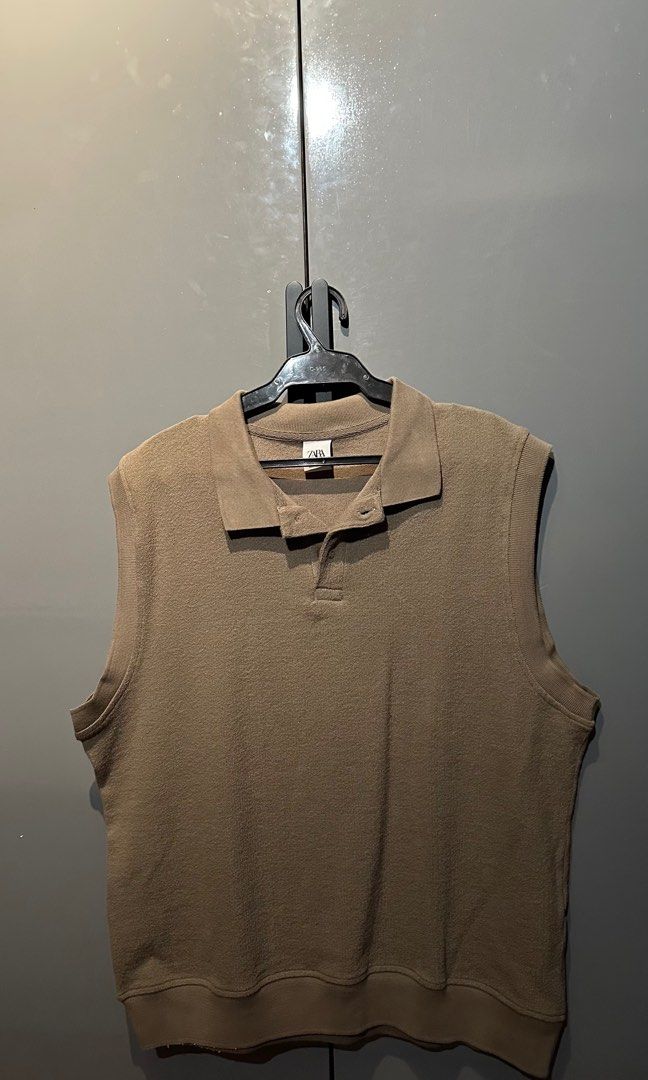 Zara Brown Vest (Category: Vests) located in Quezon City. Submitted by donbcro (Listing ID 1380643330, Image 1). Description: .