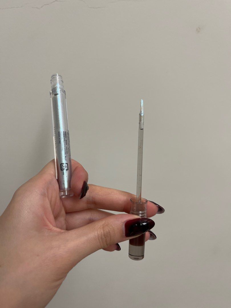 由 ccccc__00 (刊登 ID 1380786295，圖片 2) 提交，位於 新北市 (New Taipei) 的 iromikke眼妝打亮（眼頭、臥蠶、眼影） (類別：眼部彩妝、保養)，說明：。