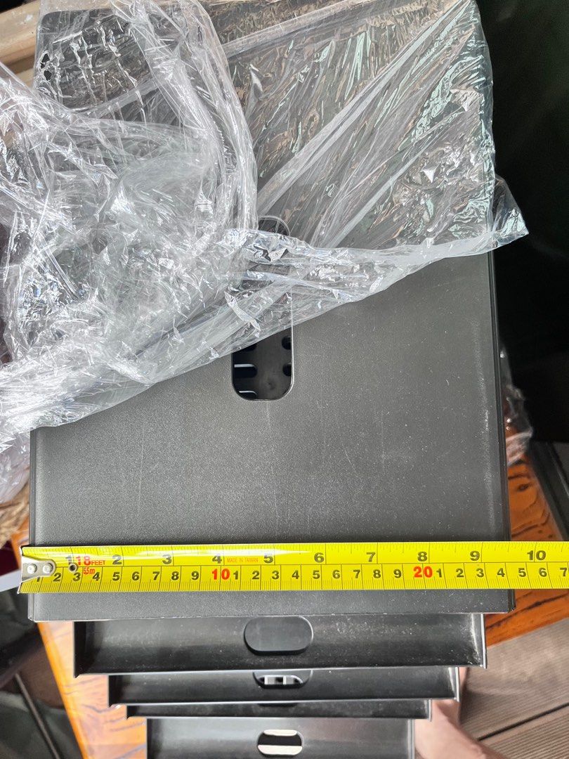 A4 文件架 （分類：家居改善及收納用品）位於 Hong Kong。 由 seaskyland 提交（商品編號 1380712708，圖片 3）。簡介： 相片有呎寸。
