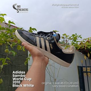 (Kategori: ) berada di . Dikirim oleh cimosneakers (ID iklan 1380859058, Gambar 1). Deskripsi: .