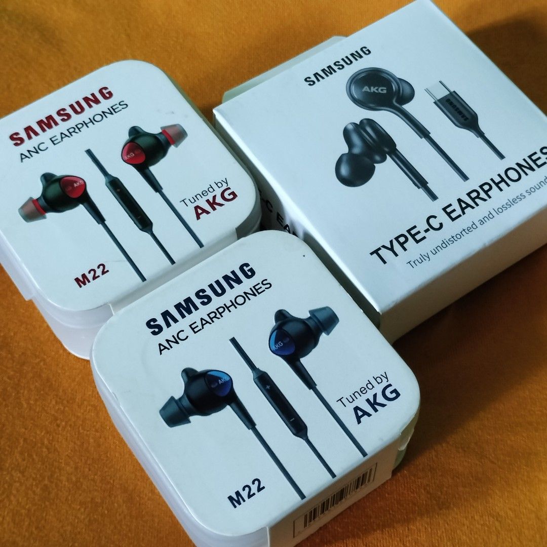 AKG EARPHONES TYPE C & 3.5MM JACK (Category: Earphones) located in Paranaque City. Submitted by powerzone0517 (Listing ID 1380762814, Image 1). Description: .