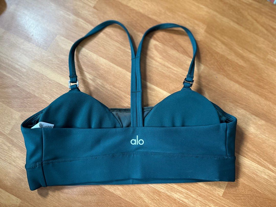 ALO Sports Bra size Small (Category: Activewear) located in Cebu City. Submitted by sultrychicmary (Listing ID 1380711638, Image 2). Description: used once wont use anymore .