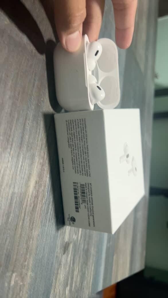 Apple AirPods Pro 2nd Generation - Brand New63058208407937112