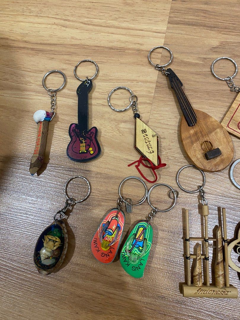 Assorted Unique Keychains (Category: Toys & Games) located in Kuala Lumpur. Submitted by re.loveit (Listing ID 1380704544, Image 3). Description: I wanna clear my stuff, if you buy more the price can nego as well ☺️☺️.
