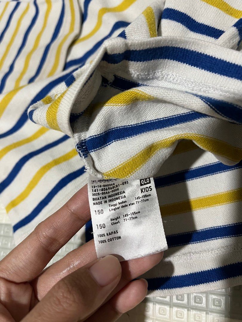 baju stripes uniqlo (Kategori: 8 hingga 12 tahun) berada di Jakarta Selatan. Dikirim oleh prelovedbykus (ID iklan 1380876657, Gambar 3). Deskripsi: size S .
