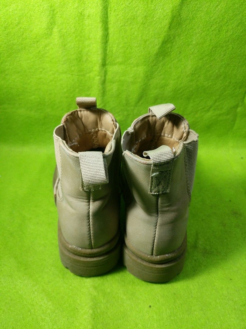 Boots kids.co (Kategori: 4 hingga 7 tahun) berada di Jakarta Utara. Dikirim oleh lembahair48961 (ID iklan 1380831815, Gambar 3). Deskripsi: .