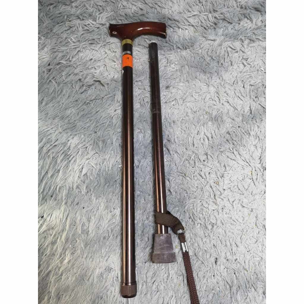 Brown Alloy Adjustable walking Stick. (Category: Medical Supplies & Tools) located in Santa Cruz. Submitted by jmy_surplus.2 (Listing ID 1380857347, Image 1). Description: 30% Size ; L - 35 W - 1.4 H - 5 Color ; Brown Type ; Walking Stick Brand ; No brand Material ; Alloy Style ; Brown Walking Stick LR - 57 JMY1.