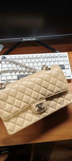 （分類：）位於 。 由 byebyebags 提交（商品編號 1380737317，圖片 1）。簡介： 。