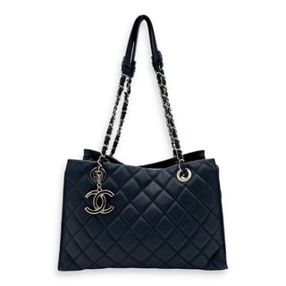 (Category: ) located in . Submitted by carousellluxury (Listing ID 1380732751, Image 1). Description: .