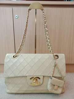 (Kategori: ) berada di . Dikirim oleh spacecloset (ID iklan 1380825556, Gambar 1). Deskripsi: .