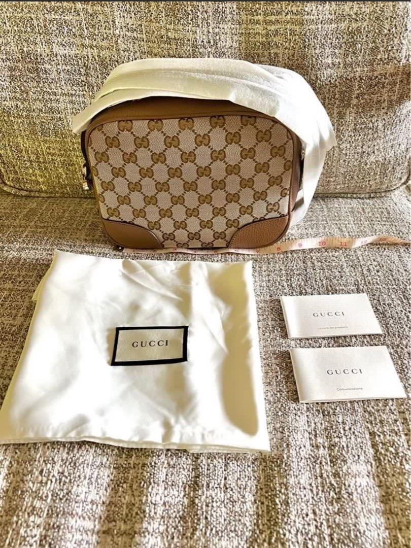 Classic GG Canvas Bree Crossbody Bag (Category: Luxury Bags & Wallets) located in Muntinlupa City. Submitted by secondemain.ph (Listing ID 1380784965, Image 2). Description: •Beige •Leather • Zip Closure •Gold hardware •9”L x 3” W x 7” H- •Handle Drop: 22” strap drop •Inclusions: Controllato cards and Gucci dust-bag Other info: Original ‘GG’ logo canvas with brown leather trim, 8 Interior credit cards slots and 2 slip pockets, Made in Italy. Boug