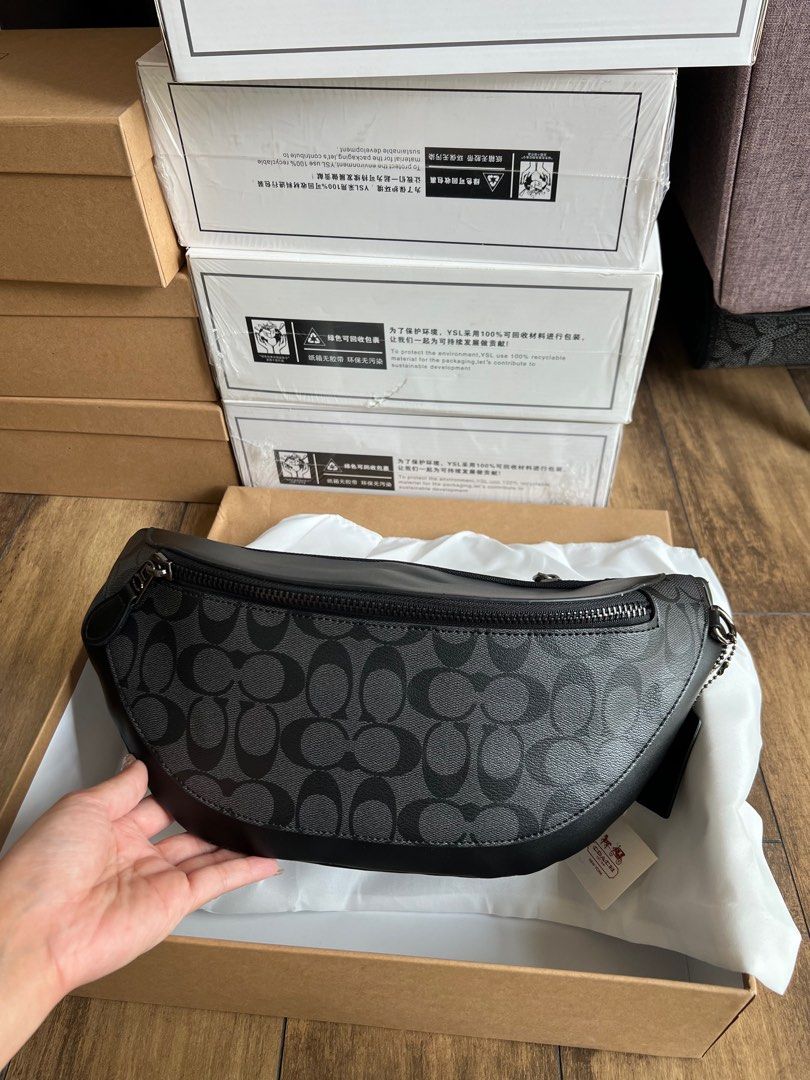 Couch (Category: Announcements) located in Petaling Jaya. Submitted by zubida8939513 (Listing ID 1380763163, Image 1). Description: Coach 🔥 leather & premium ‼️ double box ✅ Dustbag✅ Certificate ✅ Card✅ Paperbag✅ Size 25cm.