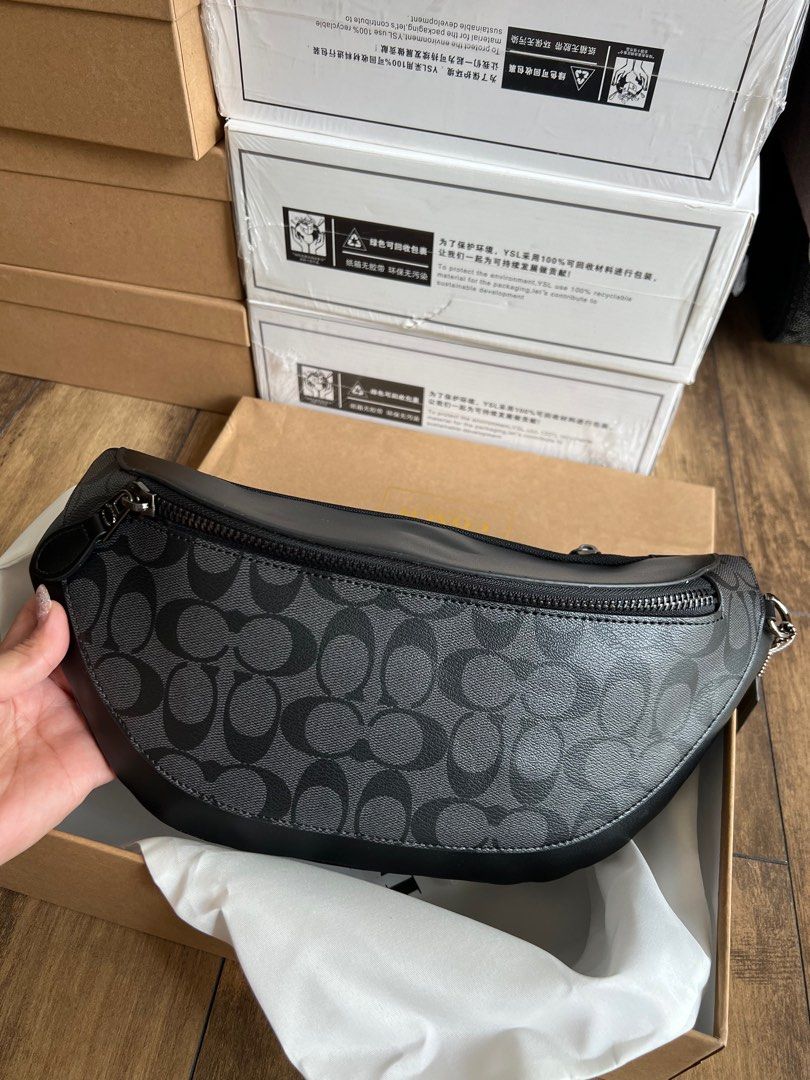 Couch (Category: Announcements) located in Petaling Jaya. Submitted by zubida8939513 (Listing ID 1380763163, Image 3). Description: Coach 🔥 leather & premium ‼️ double box ✅ Dustbag✅ Certificate ✅ Card✅ Paperbag✅ Size 25cm.