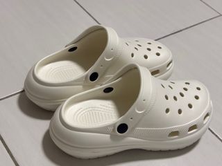 (Category: ) located in . Submitted by aspreloved14 (Listing ID 1380830316, Image 1). Description: .