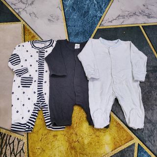(Category: ) located in . Submitted by nurzas_preloved (Listing ID 1380698620, Image 1). Description: .