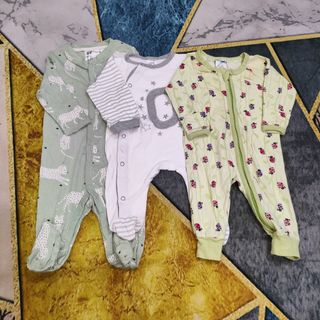 (Category: ) located in . Submitted by nurzas_preloved (Listing ID 1380700495, Image 1). Description: .