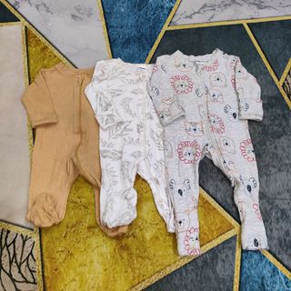 (Category: ) located in . Submitted by nurzas_preloved (Listing ID 1380711521, Image 1). Description: .