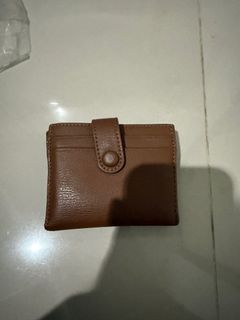 (Kategori: ) berada di . Dikirim oleh prevoledshe (ID iklan 1380876388, Gambar 1). Deskripsi: .