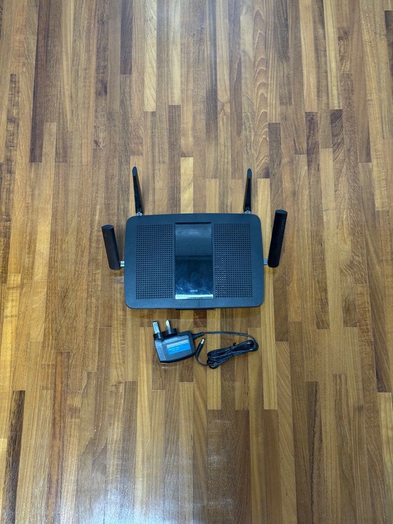 Linksys EA8100 Router
