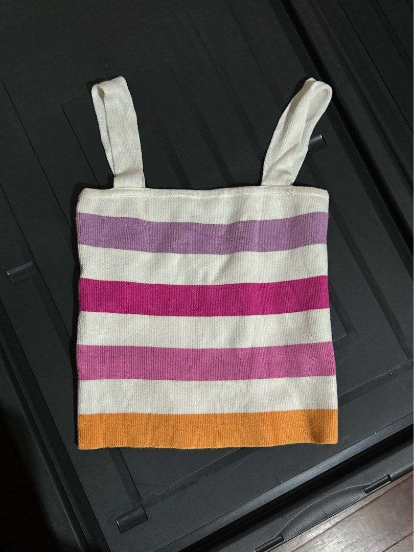 F21 Colorful knit square cut top (Category: Sleeveless) located in Quezon City. Submitted by herprelovedd (Listing ID 1380746116, Image 1). Description: .