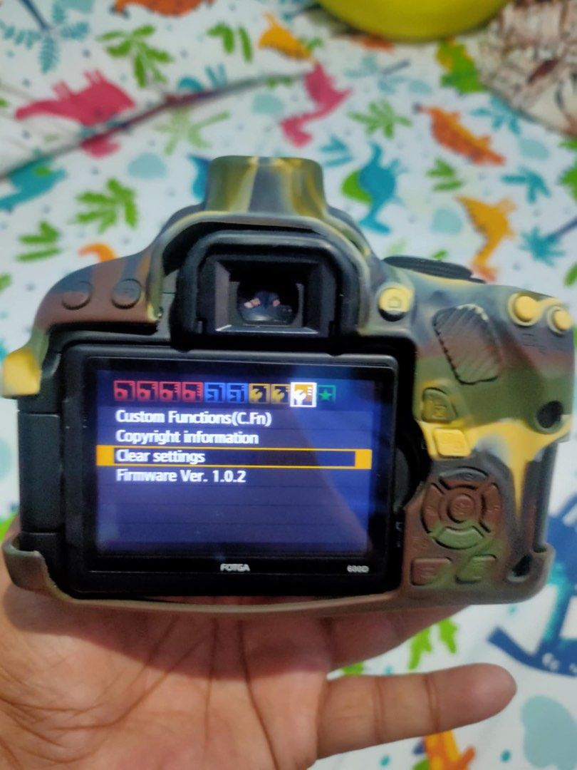 FOR SALE: CANON 600D + FLASH & LENSES (Category: Cameras) located in Quezon City. Submitted by rapsduino25-80075 (Listing ID 1380706738, Image 3). Description: FORw SALE: Canon 600D DSLR Bundle Price: [16,000] Location: [Quezon City] What’s Included: Canon EOS 600D 18-55mm Kit Lens 50mm EF Prime Lens (Great for portraits!) External Flash Camera bag 2 battery Condition: Excellent working condition No issues except the vignette on the camera screen