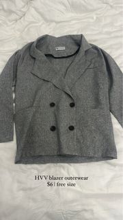 (Category: ) located in . Submitted by clearzeewardrobe (Listing ID 1380805008, Image 1). Description: .