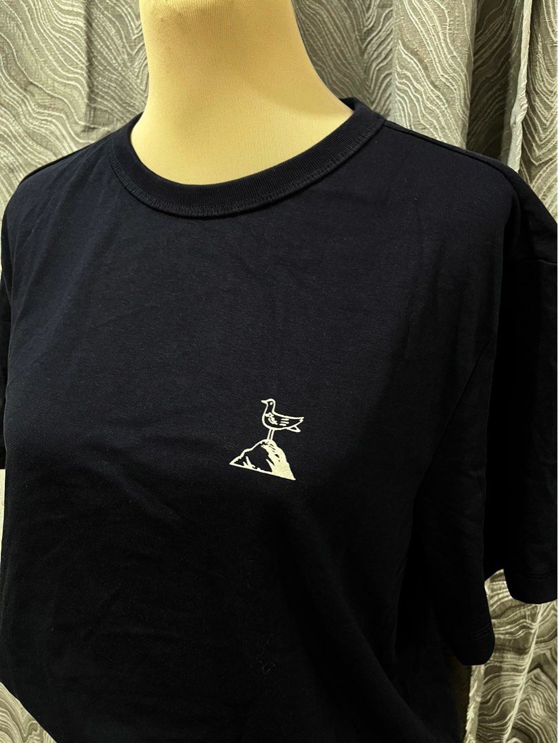 H&M RELAXED FIT NAVY BLUE TSHIRT (Category: Tshirts & Polo Shirts ) located in Manila. Submitted by me_styleph (Listing ID 1380697389, Image 3). Description: Available sizes: based on tag & medida • Large - 22.5” x 28.5” - brand new with etiketa - oversized - with individual plastic - mall pullout, excellent quality - prices are still negotiable - NO COD - shipping via direct J&T app.