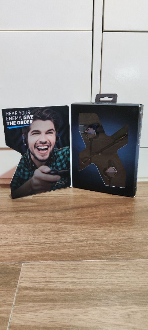 Hornet Pro Gaming Earbuds (Category: Headphones & Headsets) located in Quezon City. Submitted by luckymikeyus (Listing ID 1380760759, Image 3). Description: Hornet brand Pro Gaming Earbuds Detachable mic works with PS4, PS4 Pro, XBOX One, Nintendo Switch, PC etc.