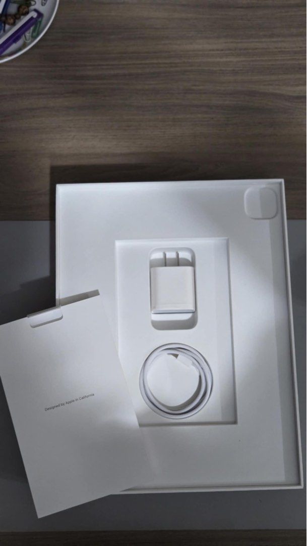 iPad Pro 6th Gen 12.9inch (Category: iPad) located in Pasay City. Submitted by michmonteros (Listing ID 1380861097, Image 3). Description: BRANDNEW/NOT USED/ unsealed only for testing iPad Pro 6th generation 12.9-inch WIFI model Space gray with Smart Folio Keyboard Display: 12.9-inch Liquid Retina XDR display Chip: Apple M2 Apple Pencil: Compatible with the 2nd-gen Pencil Port: USB-C Storage: 256GB Camera: 12MP Wide + 10MP Ultra Wide + LiDAR Scan