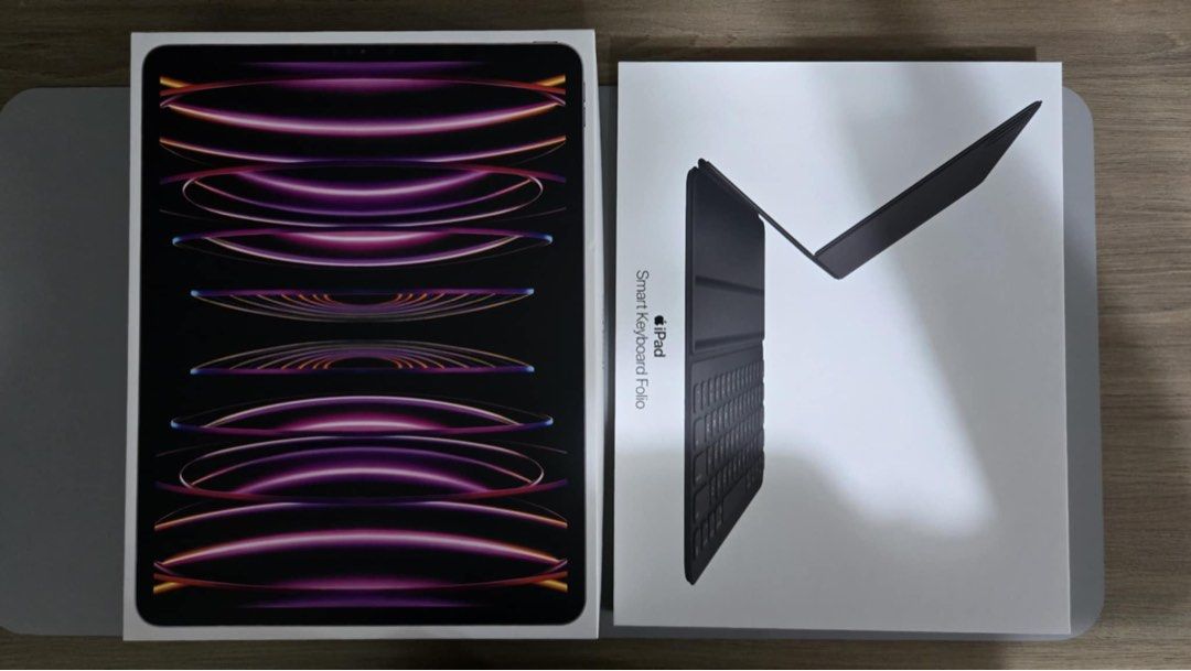 iPad Pro 6th Gen 12.9inch (Category: iPad) located in Pasay City. Submitted by michmonteros (Listing ID 1380861097, Image 1). Description: BRANDNEW/NOT USED/ unsealed only for testing iPad Pro 6th generation 12.9-inch WIFI model Space gray with Smart Folio Keyboard Display: 12.9-inch Liquid Retina XDR display Chip: Apple M2 Apple Pencil: Compatible with the 2nd-gen Pencil Port: USB-C Storage: 256GB Camera: 12MP Wide + 10MP Ultra Wide + LiDAR Scan