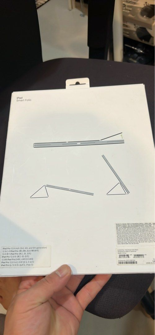 由 firewood5408 (刊登 ID 1380863679，圖片 2) 提交，位於 台北市 (Taipei) 的 iPad Pro Smart Folio 保護套 保護殼 原廠 (類別：手機套及手機殻)，說明：iPad Pro Smart Folio 保護套 保護殼 有喜歡可以問 近全新 原廠 用不到 台北可面交。