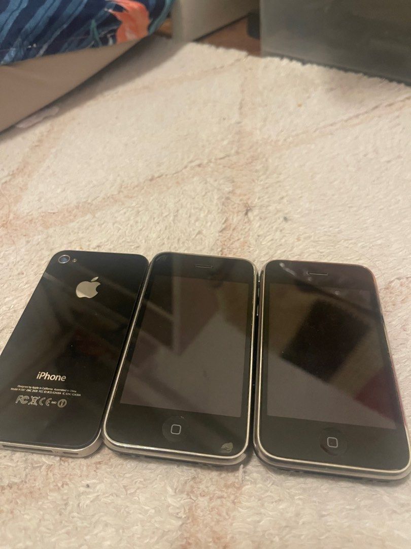 iPhone (Old models) take all (Category: Others) located in Manila. Submitted by skirtttz (Listing ID 1380772900, Image 1). Description: iPhone 3gs -2pcs has cosmetic issues. Not tested if working iPhone 4S- no cosmetic issues. Not tested if working Vivo y71- screen issue Take all for 800 pesos .