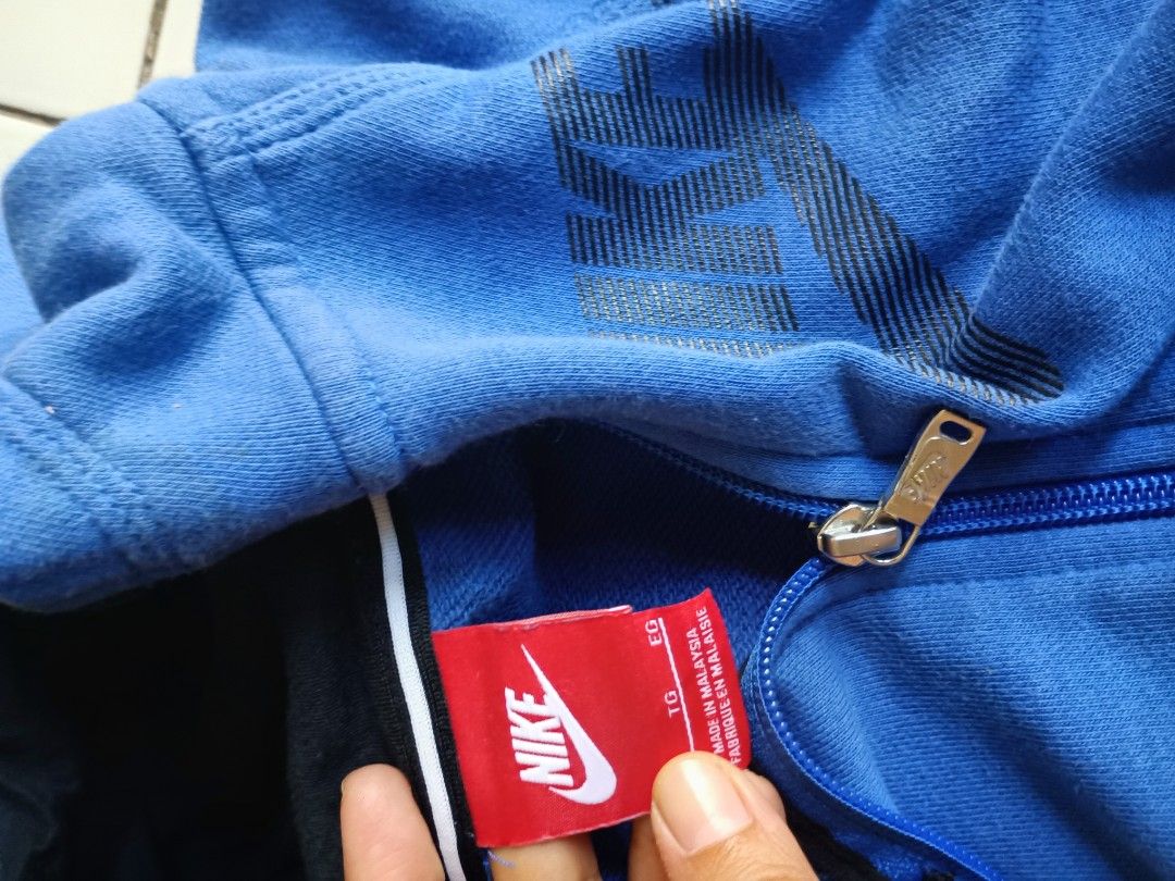 Jaket (Kategori: 4 hingga 7 tahun) berada di Jakarta Pusat. Dikirim oleh chuwyalmi12704 (ID iklan 1380893158, Gambar 2). Deskripsi: jaket masih bagus jarang di pakai.