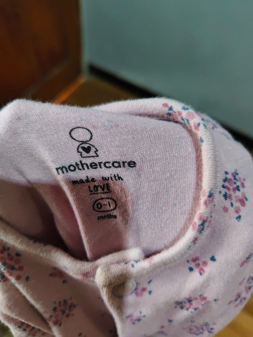 Jumpsuit baby girl Mothercare (Kategori: Baju Bayi) berada di Bekasi. Dikirim oleh plovedr (ID iklan 1380787754, Gambar 2). Deskripsi: .