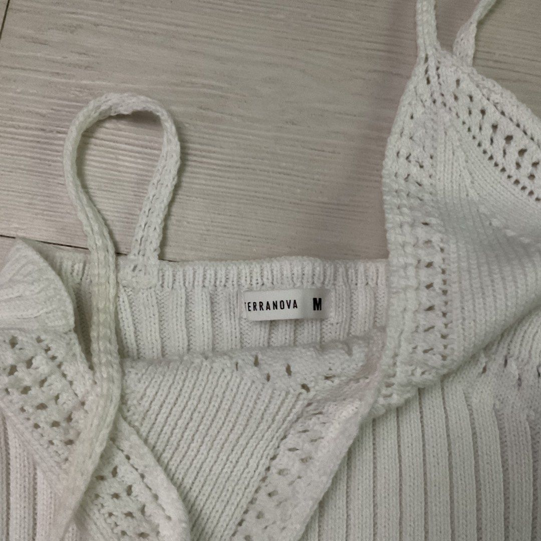Knitted terranova white top summer beach (Category: Blouses) located in Taguig. Submitted by agsrx (Listing ID 1380803067, Image 2). Description: rfs: decluttering MOP: GCash Shipping fee not included 🚛: Grab or Lalamove.