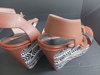 （分類：）位於 。 由 jythriftlounge 提交（商品編號 1380836034，圖片 1）。簡介： 。