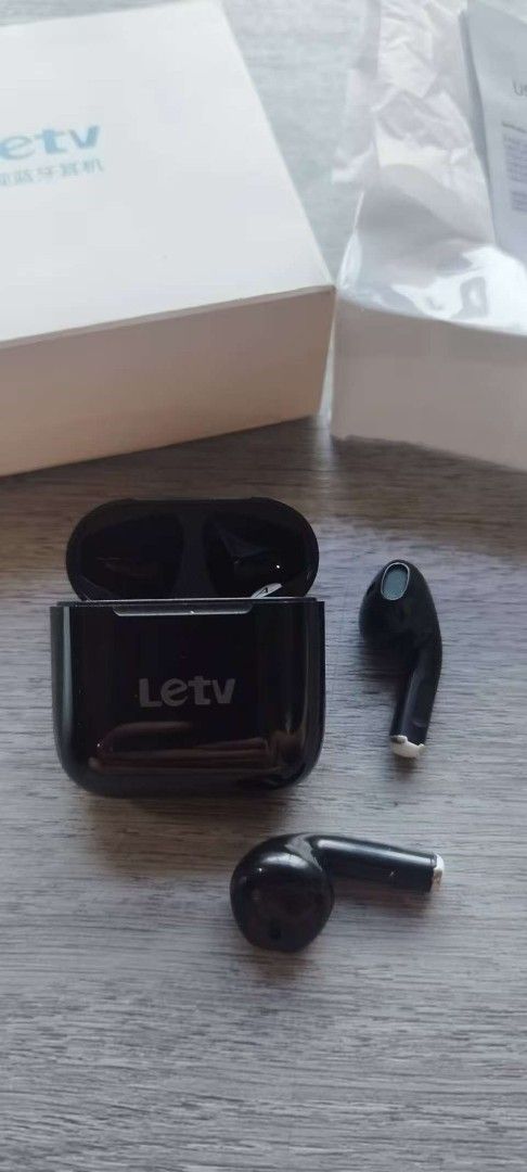 Letv Ears Pro TWS Bluetooth 5.0 Earphones Charging Box Wireless Headphone Touch Control W/ Microphone/ Brand new in box/Self collect only63208339229314111