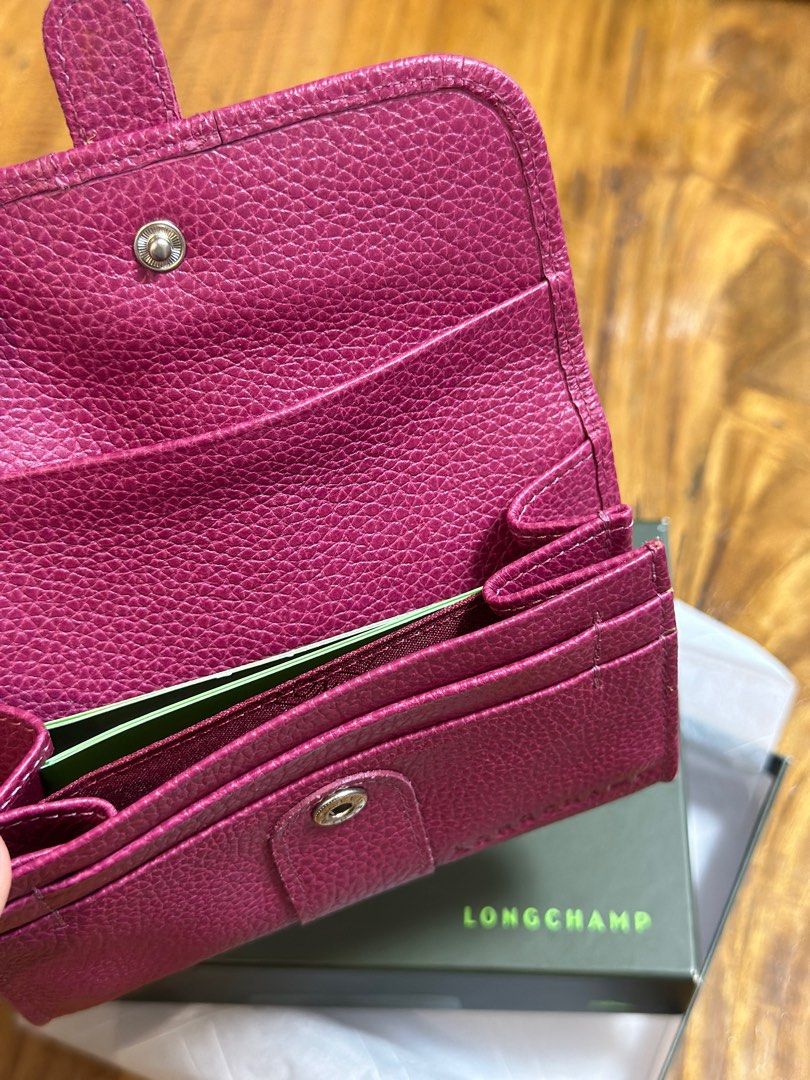 Longchamp wallet (Category: Luxury Bags & Wallets) located in Antipolo. Submitted by realtorantipolo (Listing ID 1380727988, Image 3). Description: Brand new longchamp wallet 🏷️ 4,000 📍Loc. Antipolo City #longwallet #coach.